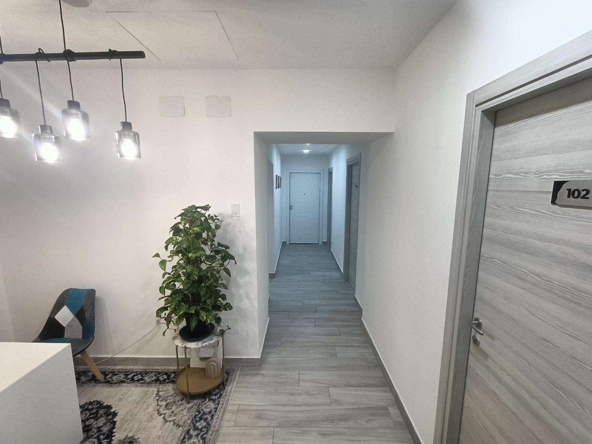 Nives House Roma